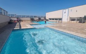 Wave Itapoã 702 Sul - Piscinas com vista panorâmica, minimercado e lavanderia